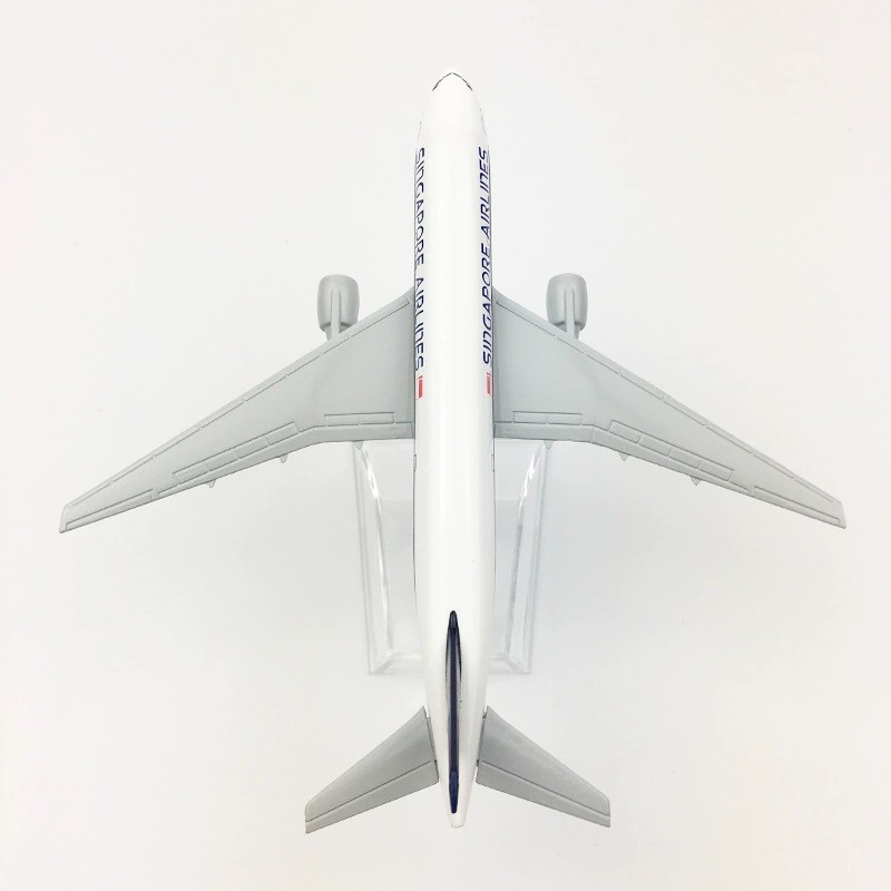 Металлическая модель самолета  – обзор и цена Model Kit Singapore