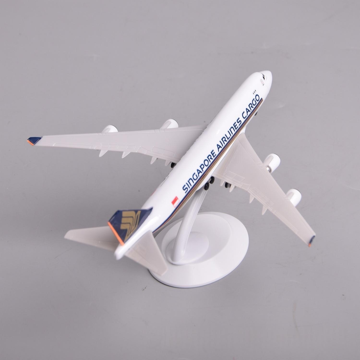 Пластиковая модель самолета B7 – обзор и цена Model Kit Singapore